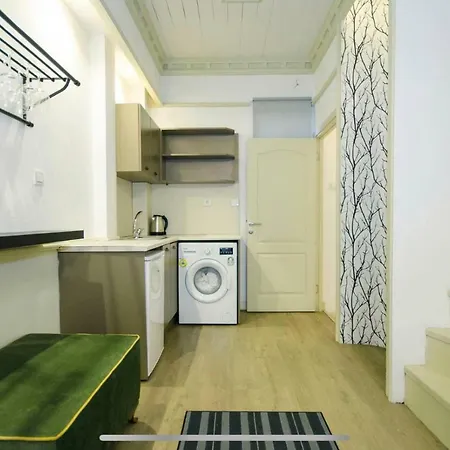 Central Stylish Triplex House / Old City & Balat